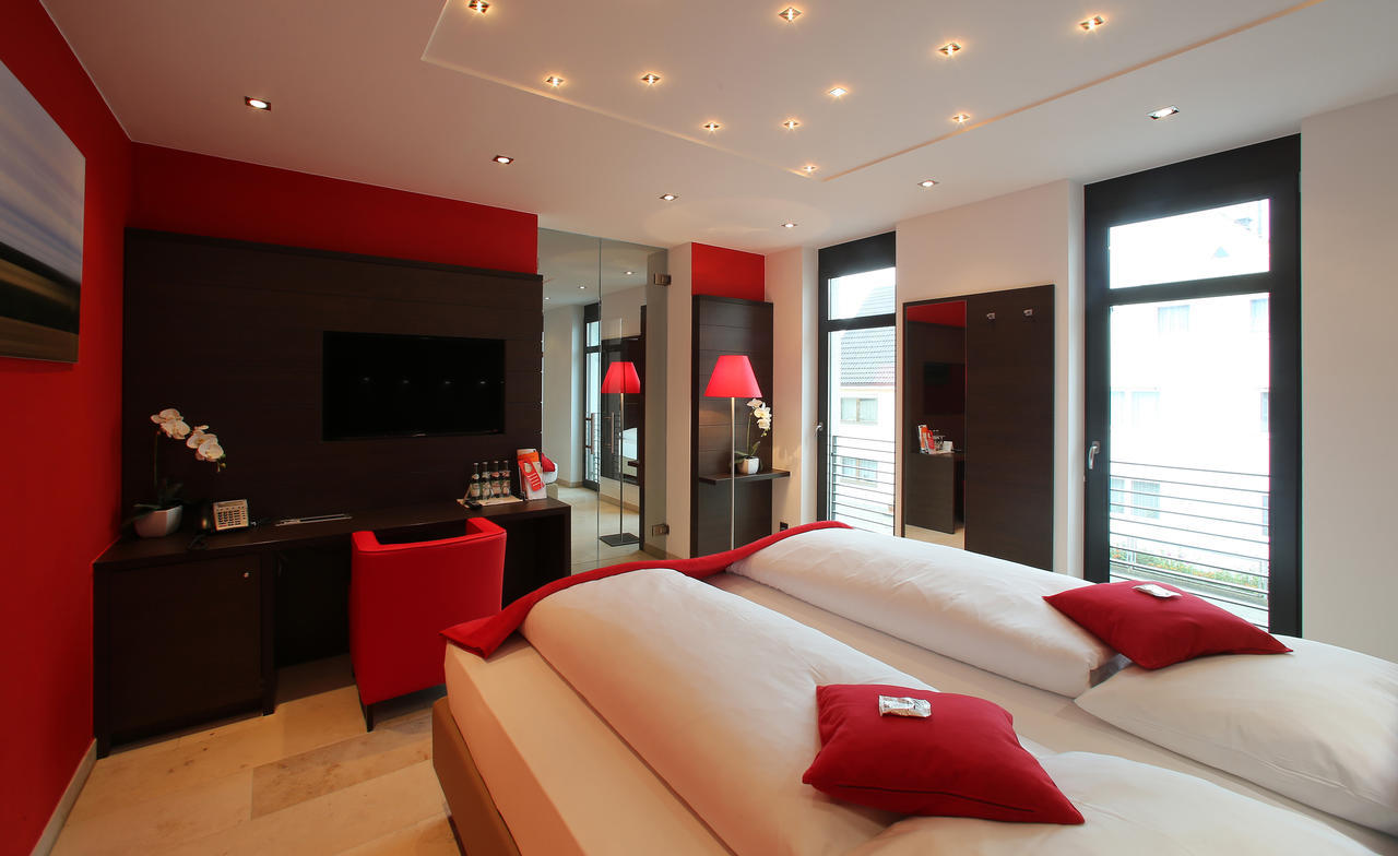 Kh Hotel Mit Restaurant Geisenfeld Quarto foto