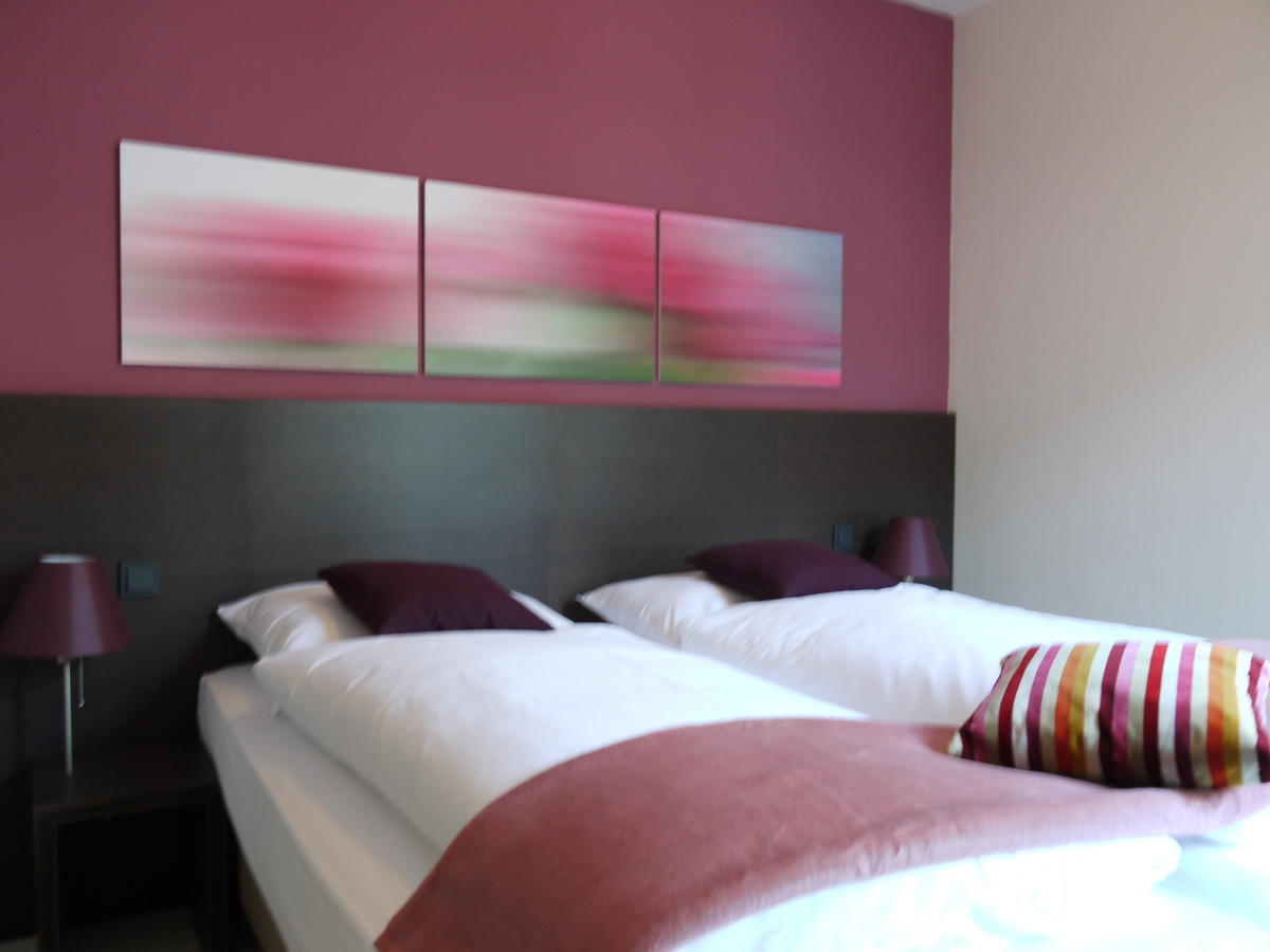 Kh Hotel Mit Restaurant Geisenfeld Quarto foto